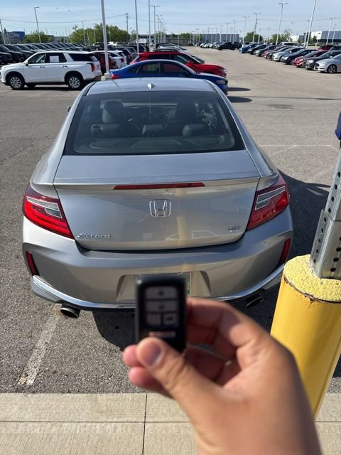 Used 2017 Honda Accord EX-L image 8