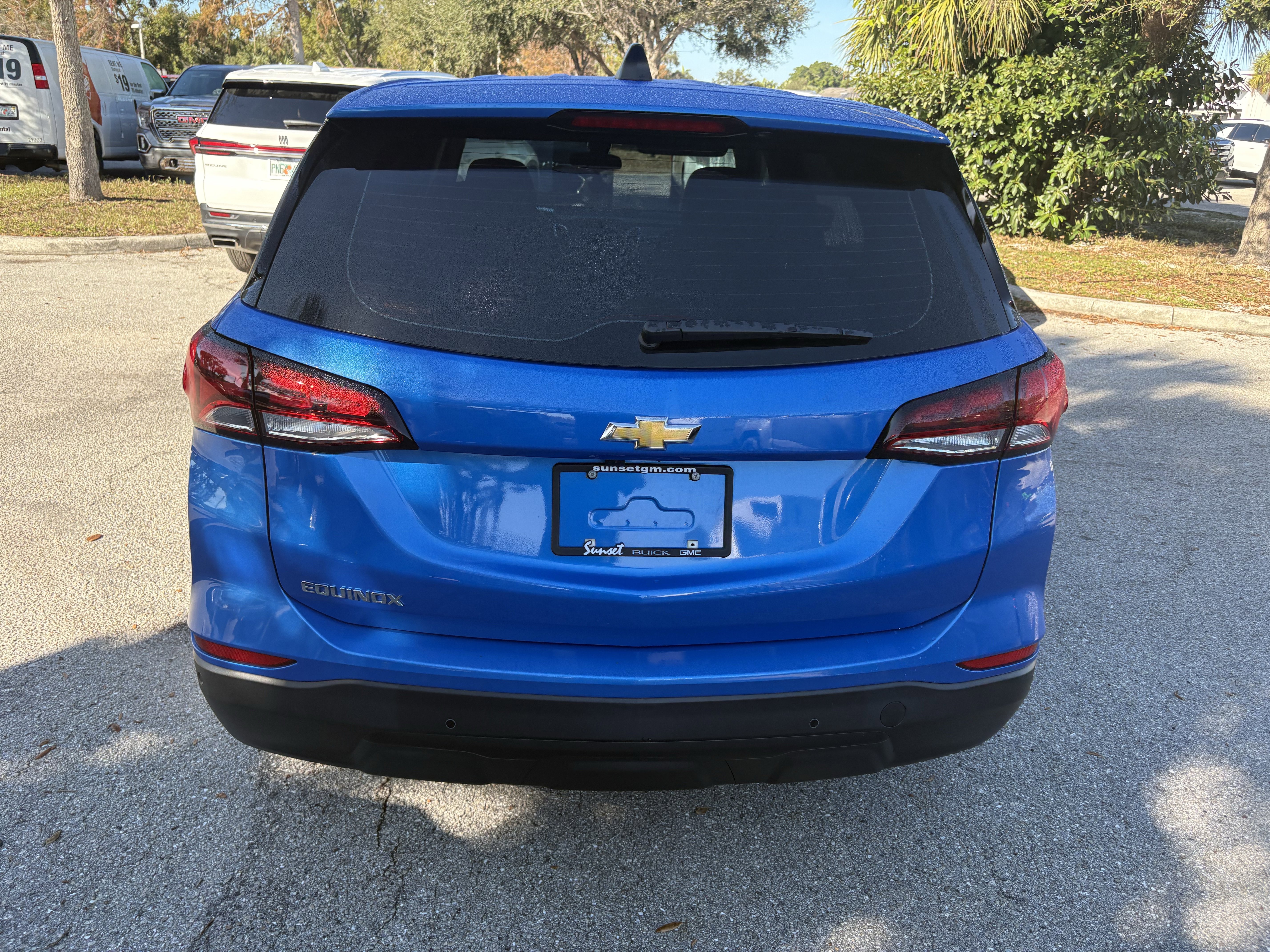 Used 2024 Chevrolet Equinox LS w/ Driver Confidence II Package image 6