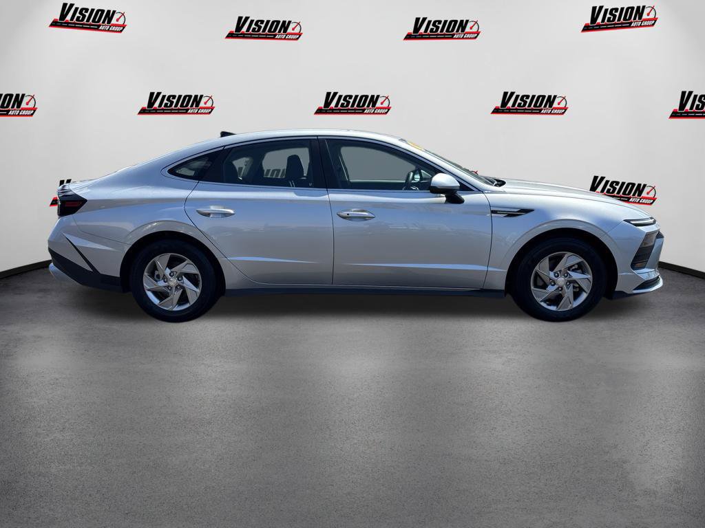 New 2026 Hyundai Sonata SE FWD image 6