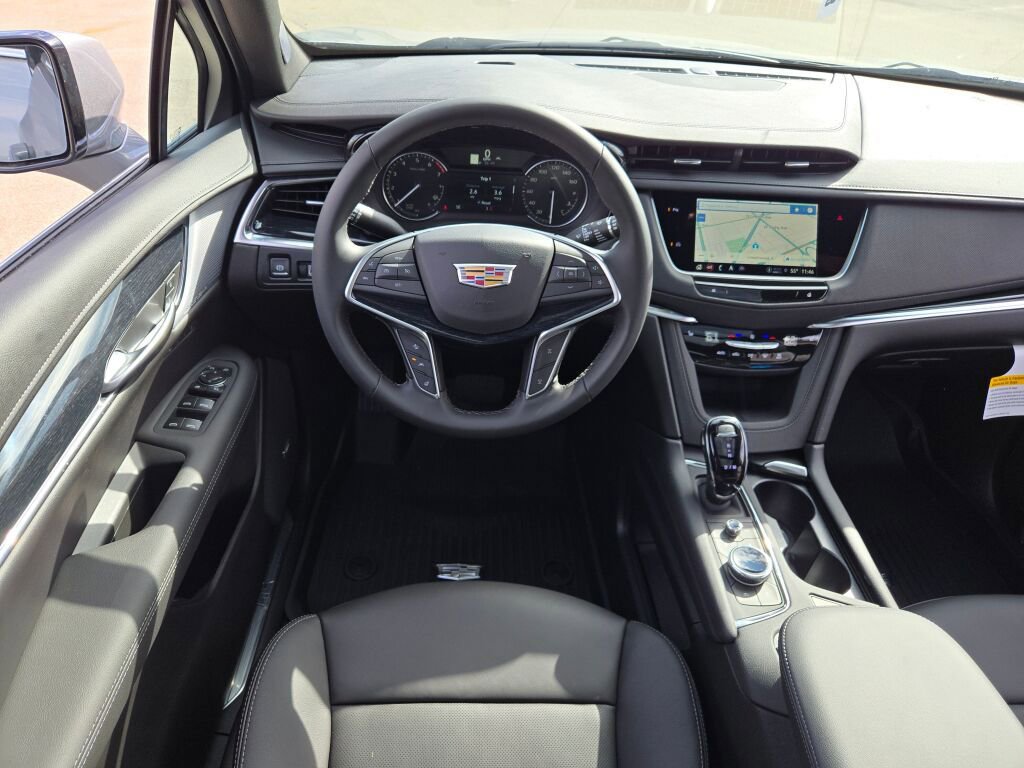 New 2025 Cadillac XT5 Premium Luxury w/ LPO, Floor Liner Package image 21