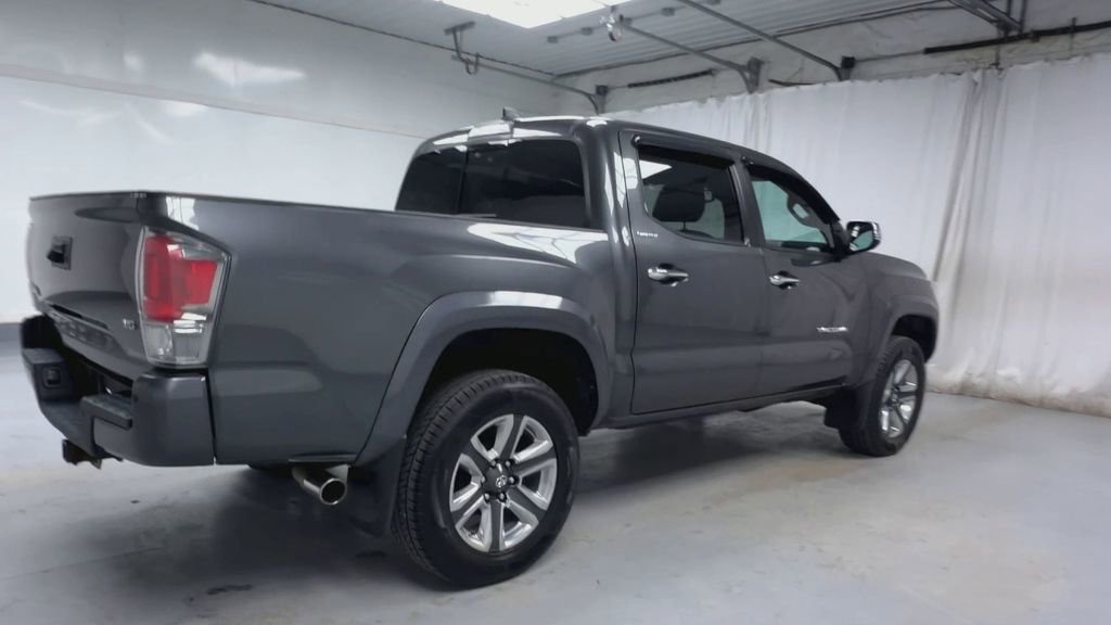 Certified 2018 Toyota Tacoma Limited AWD/4WD image 23