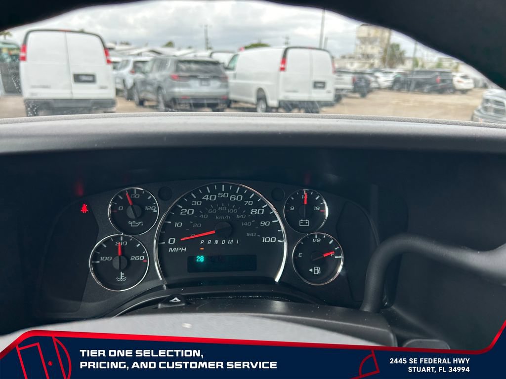 Used 2024 Chevrolet Express 3500 LT w/ LT Preferred Equipment Group RWD image 18