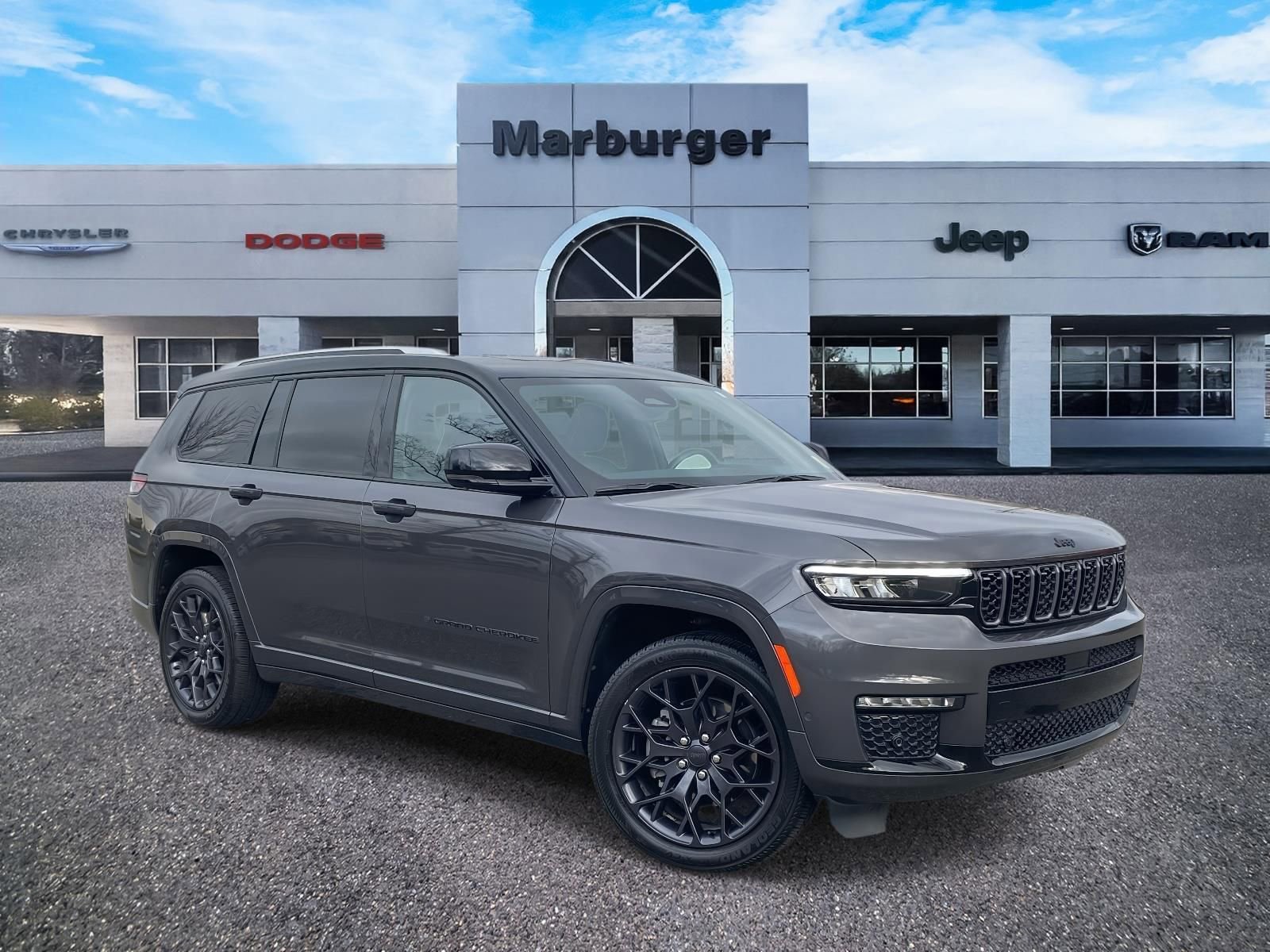 Used 2023 Jeep Grand Cherokee L Summit w/ High Altitude Package image 1