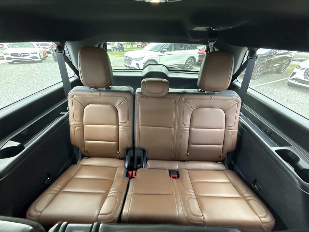 Certified 2022 Lincoln Navigator L Reserve AWD/4WD image 18