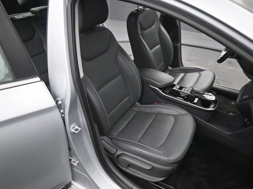 Used 2021 Hyundai Ioniq Limited image 19