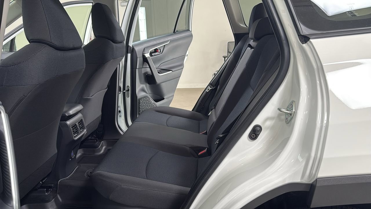 Certified 2025 Toyota RAV4 LE image 15