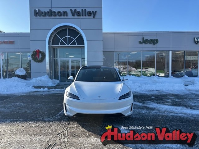 Used 2024 Tesla Model 3 Performance image 1