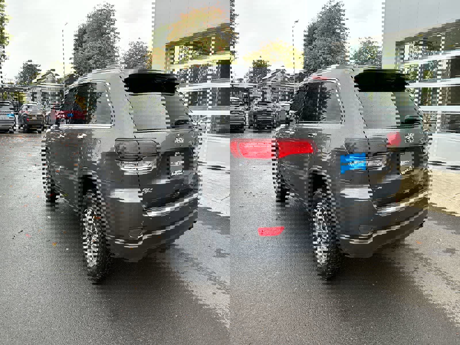 Certified 2020 Jeep Grand Cherokee Limited w/ Luxury Group II image 3