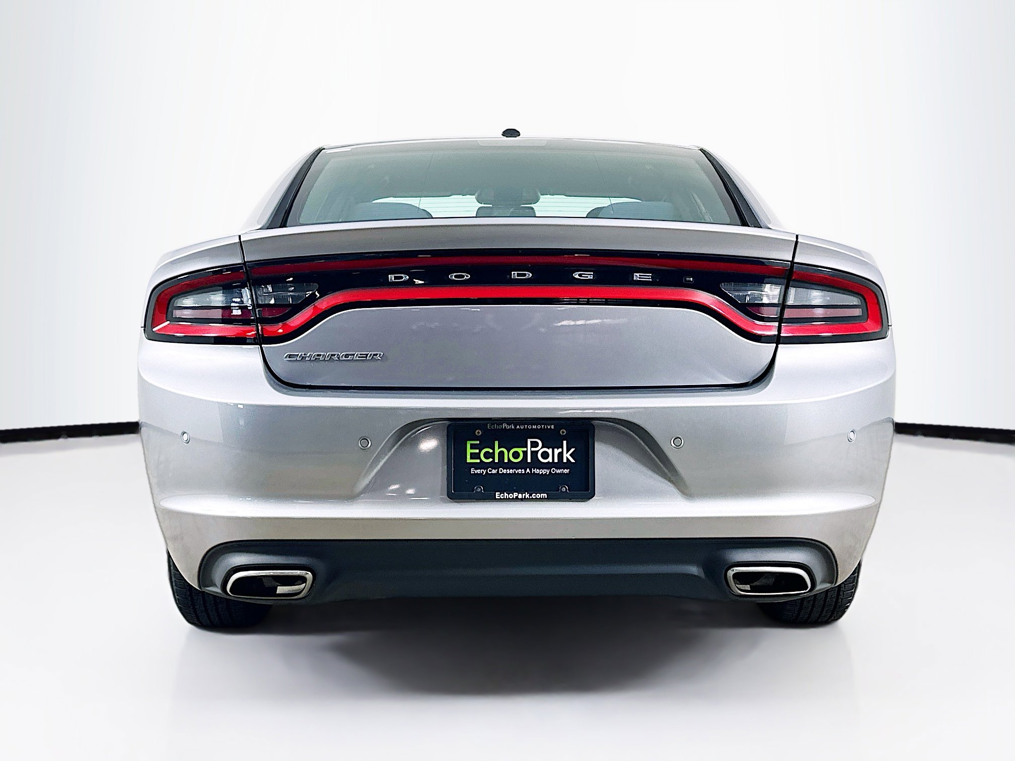 Used 2016 Dodge Charger SE w/ Popular Equipment Group RWD image 7