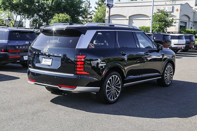 Used 2026 Hyundai Palisade Calligraphy FWD image 5
