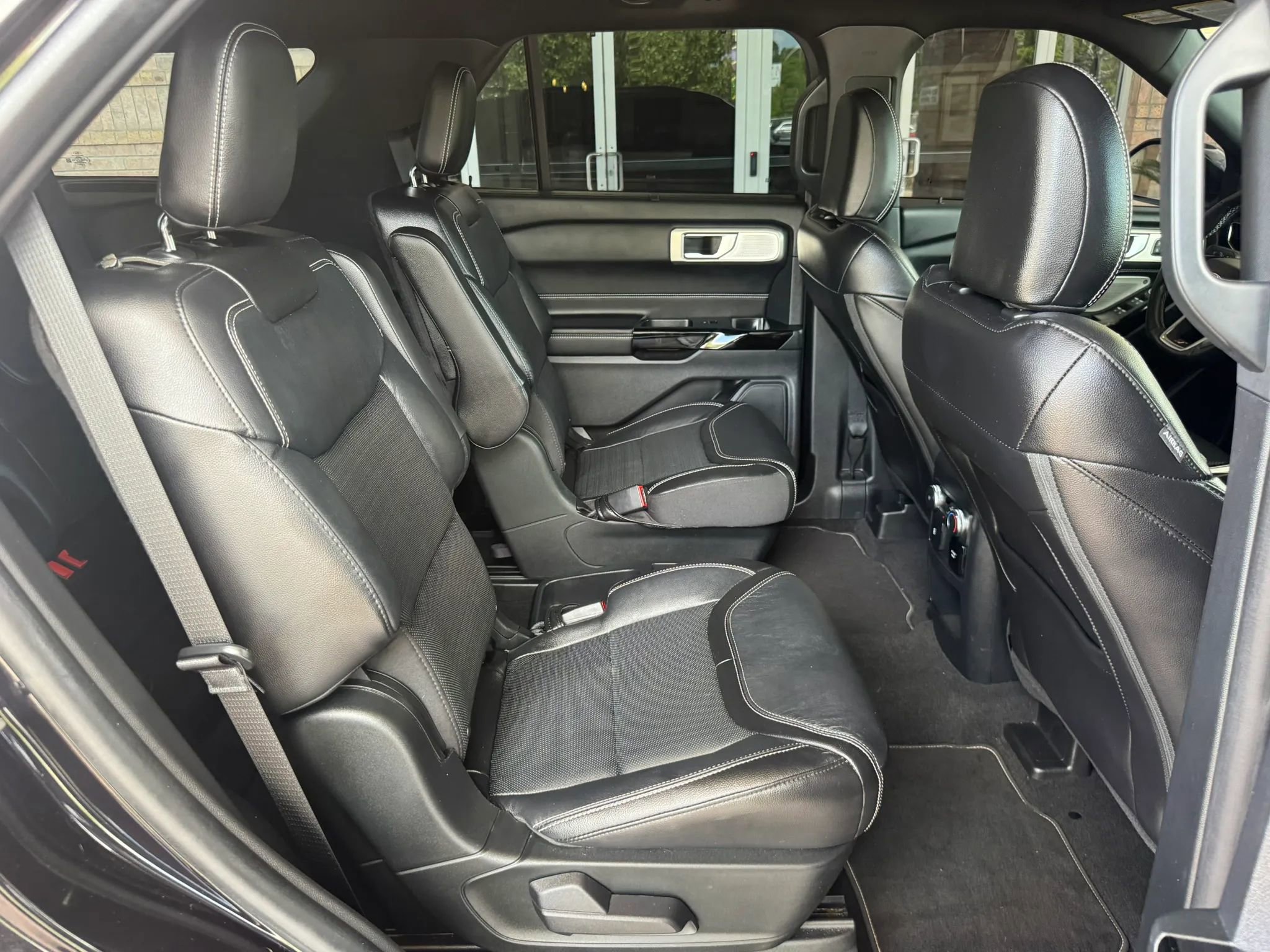 Used 2021 Ford Explorer ST w/ Equipment Group 401A AWD/4WD image 31