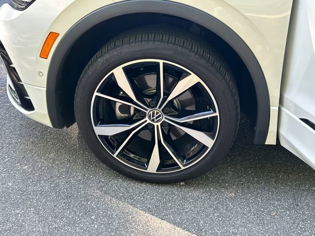 Used 2023 Volkswagen Tiguan SEL R-Line image 26