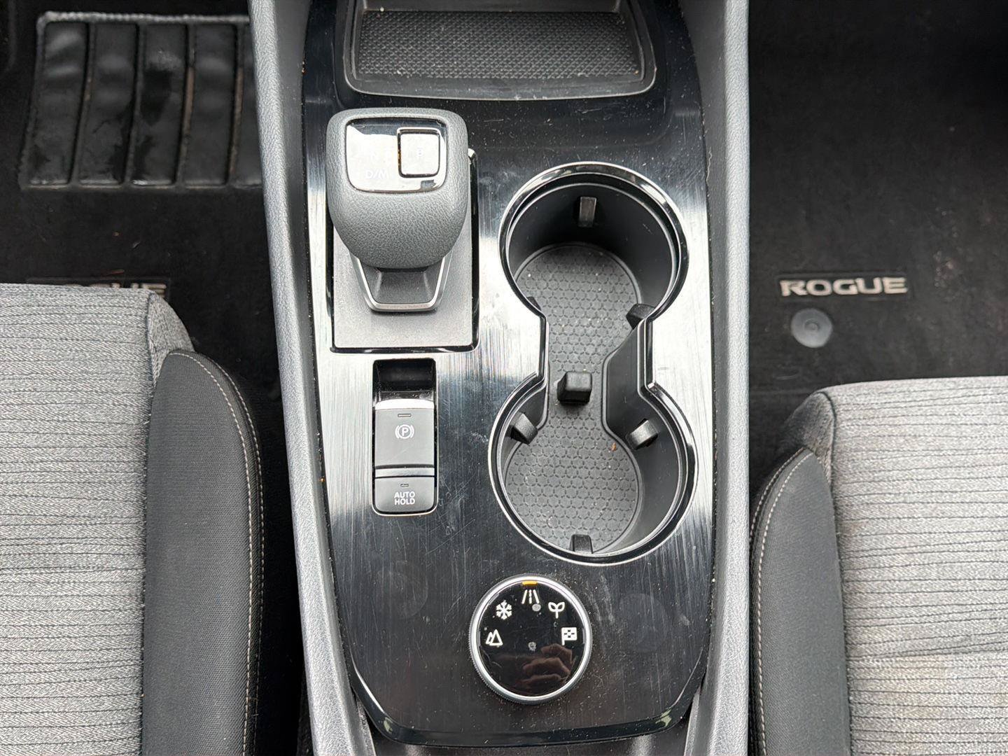 Used 2023 Nissan Rogue SV AWD/4WD image 20