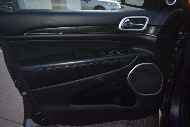 Used 2018 Jeep Grand Cherokee Summit image 20