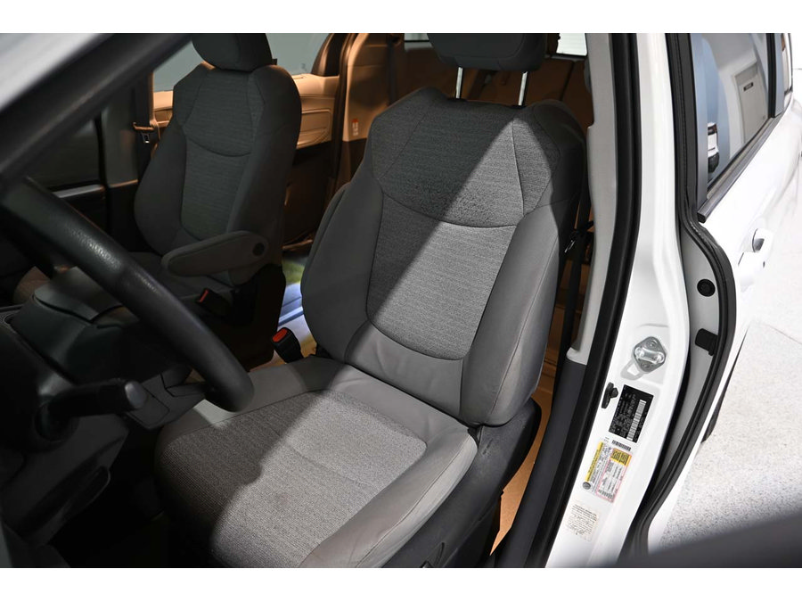 Used 2022 Toyota Sienna LE AWD/4WD image 14