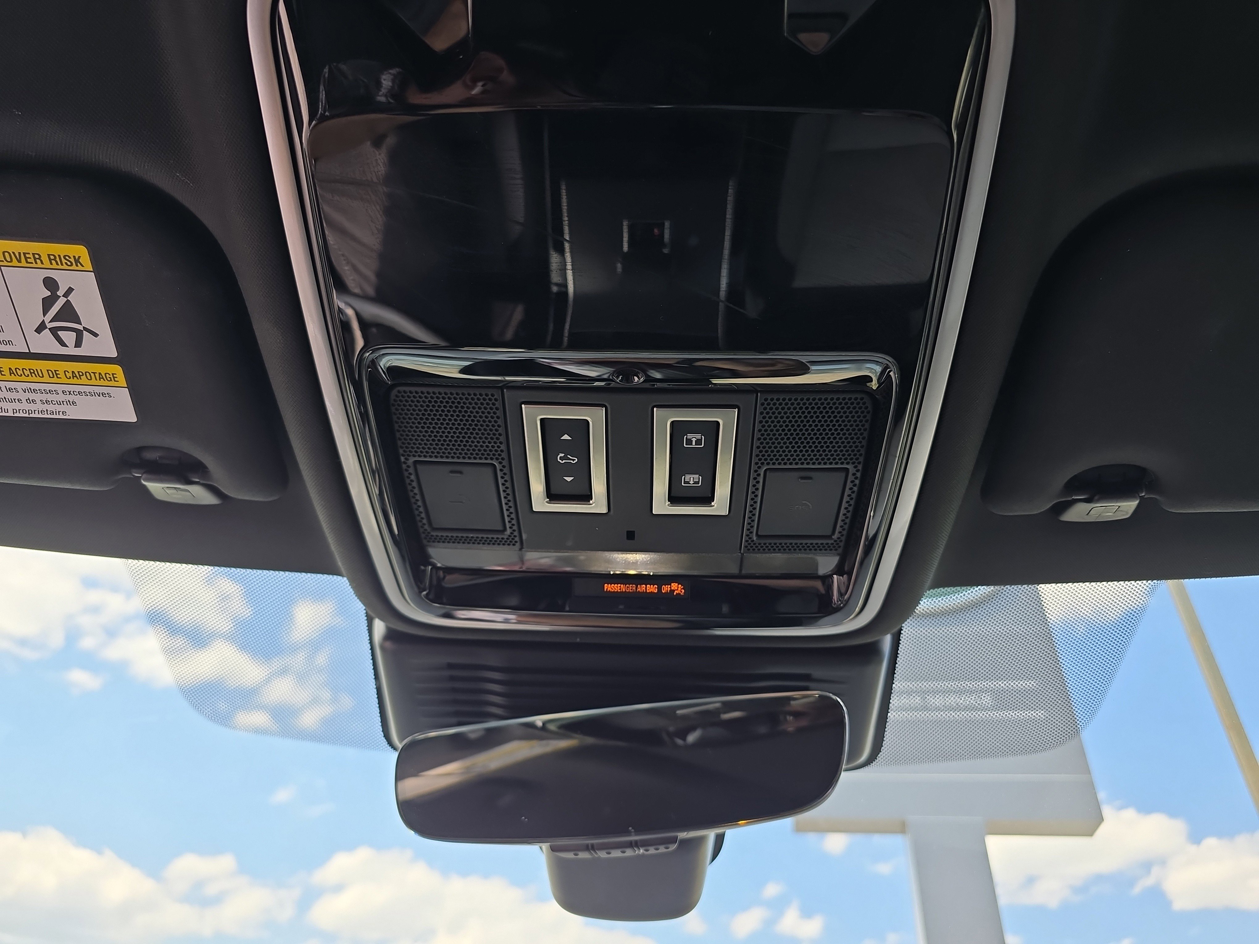 Certified 2024 Land Rover Range Rover Velar Dynamic SE AWD/4WD image 25