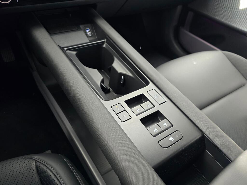 New 2024 Hyundai Ioniq 6 SEL image 24