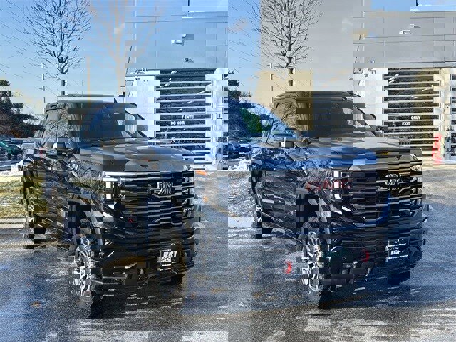 Used 2022 GMC Sierra 1500 AT4 w/ AT4 Premium Package image 1