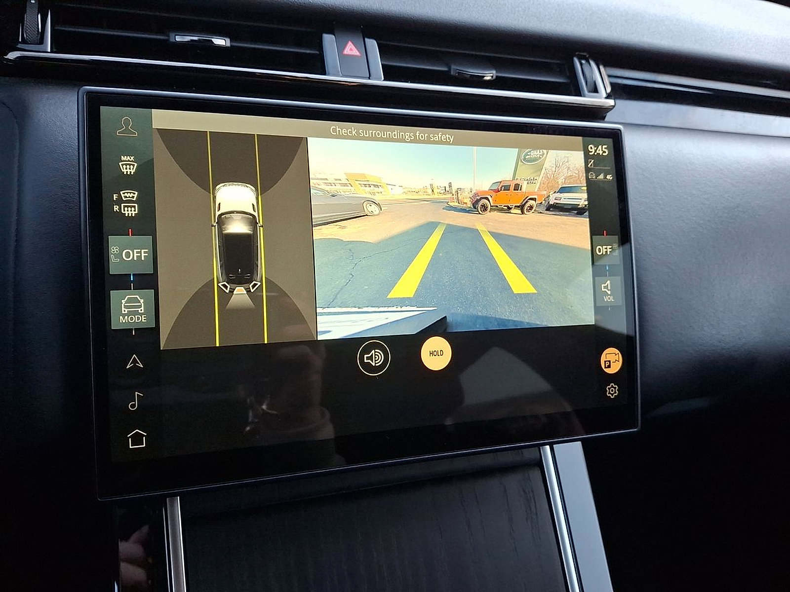 Used 2024 Land Rover Range Rover Velar Dynamic HSE image 24