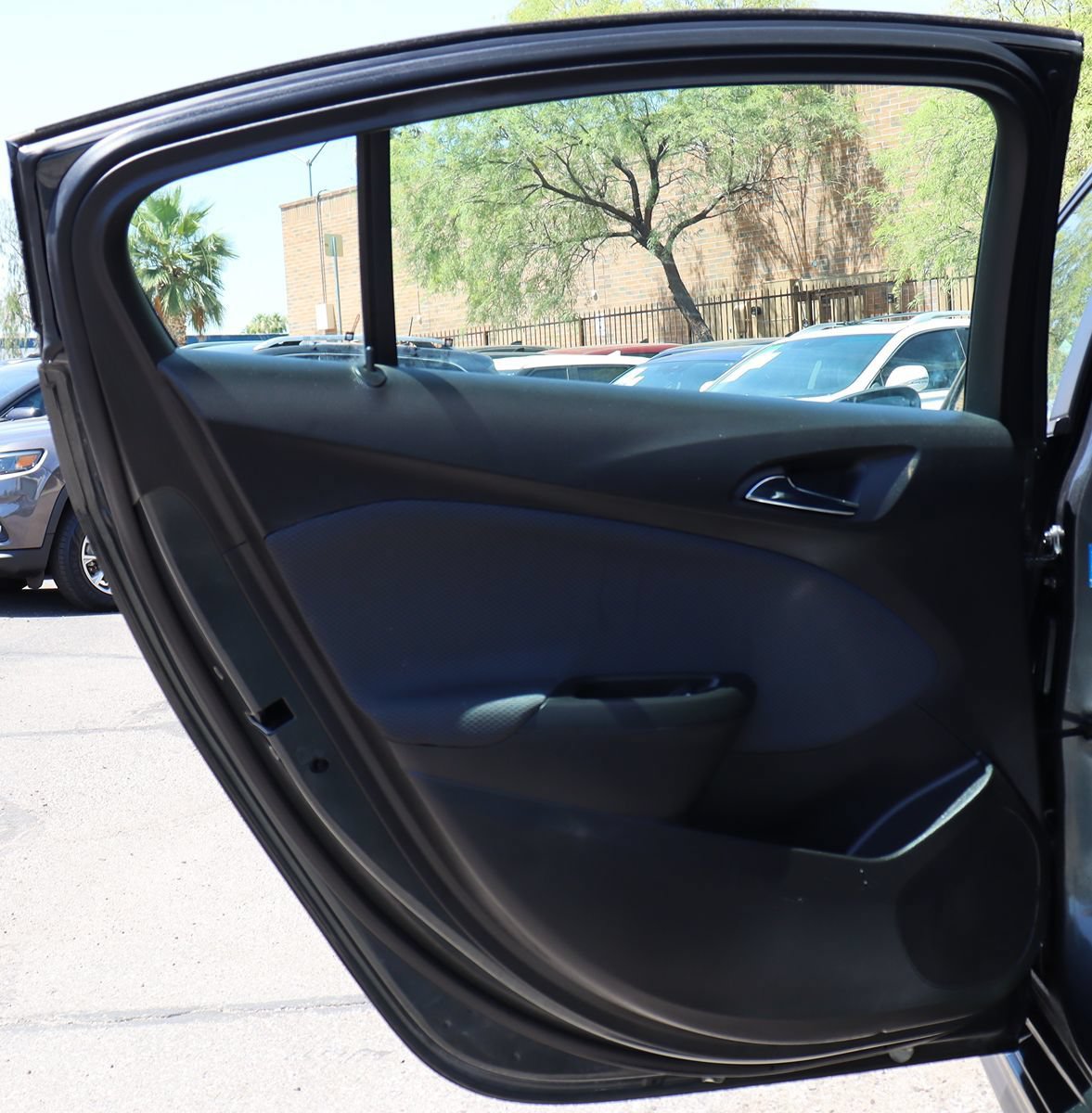 Used 2019 Chevrolet Cruze LT w/ Convenience Package FWD image 29