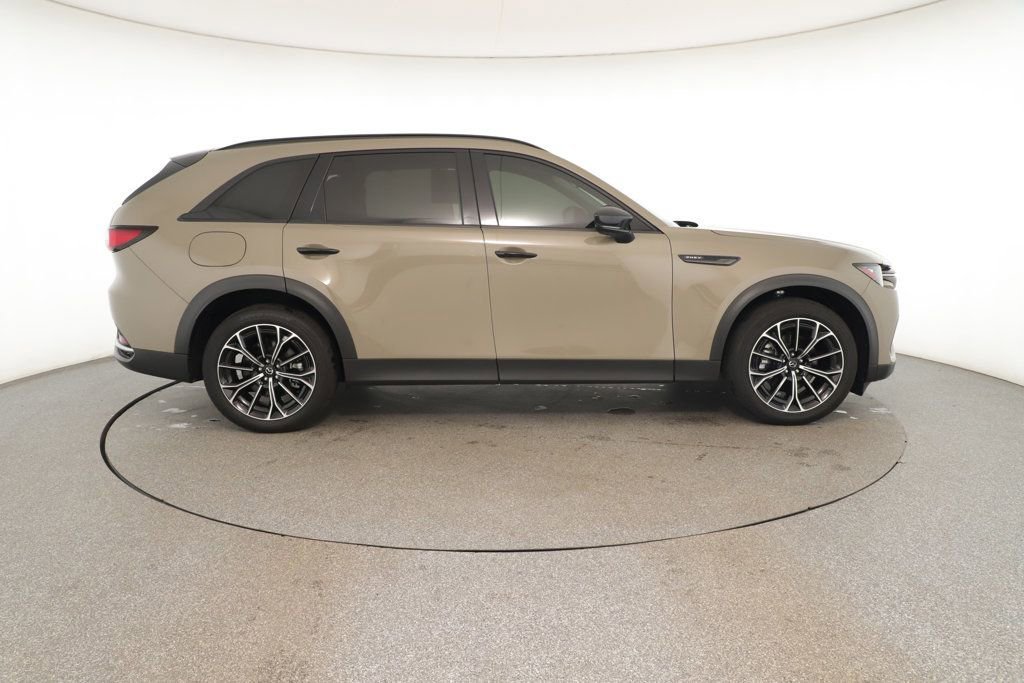 Used 2025 MAZDA CX-70 Plug-In Hybrid w/ Premium Pkg image 6