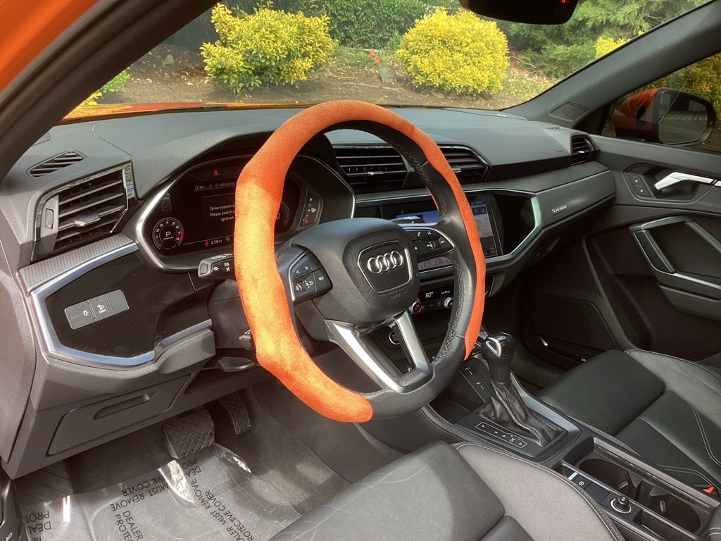 Used 2022 Audi Q3 2.0T Premium Plus w/ Premium Plus Package AWD/4WD image 7