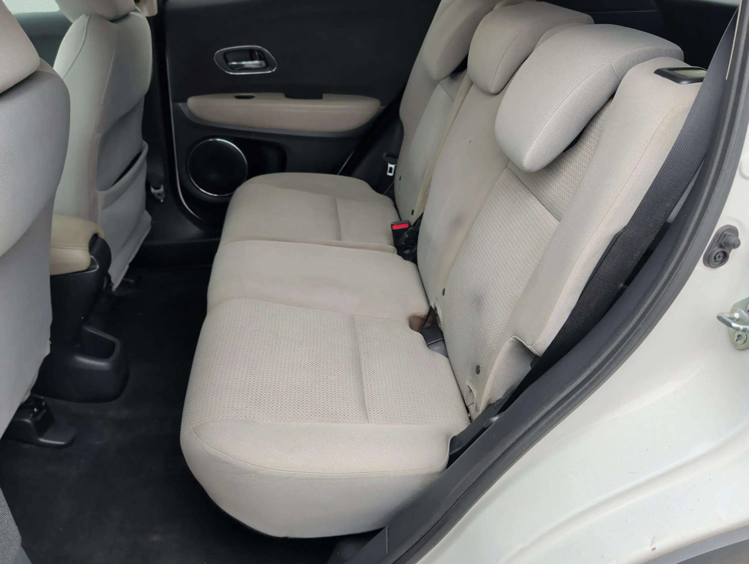 Used 2022 Honda HR-V EX image 9