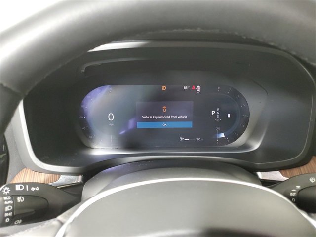 Used 2023 Volvo S60 B5 Plus w/ Climate Package image 27