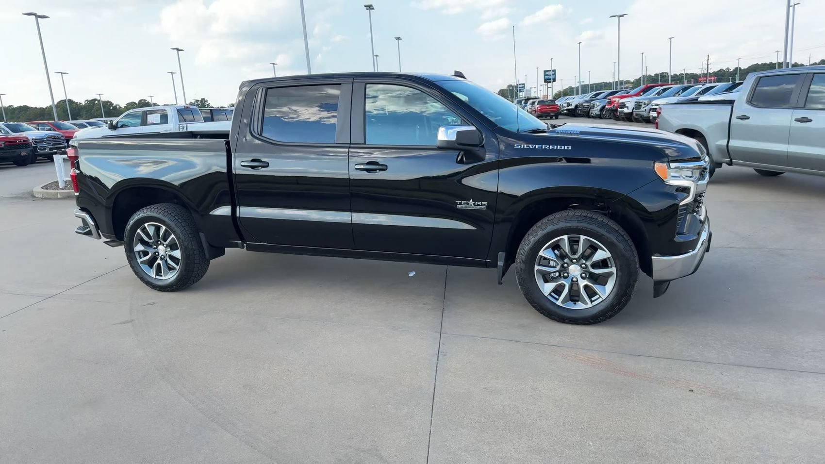 Used 2026 Chevrolet Silverado 1500 LT w/ LPO, Liner Protection Package RWD image 2