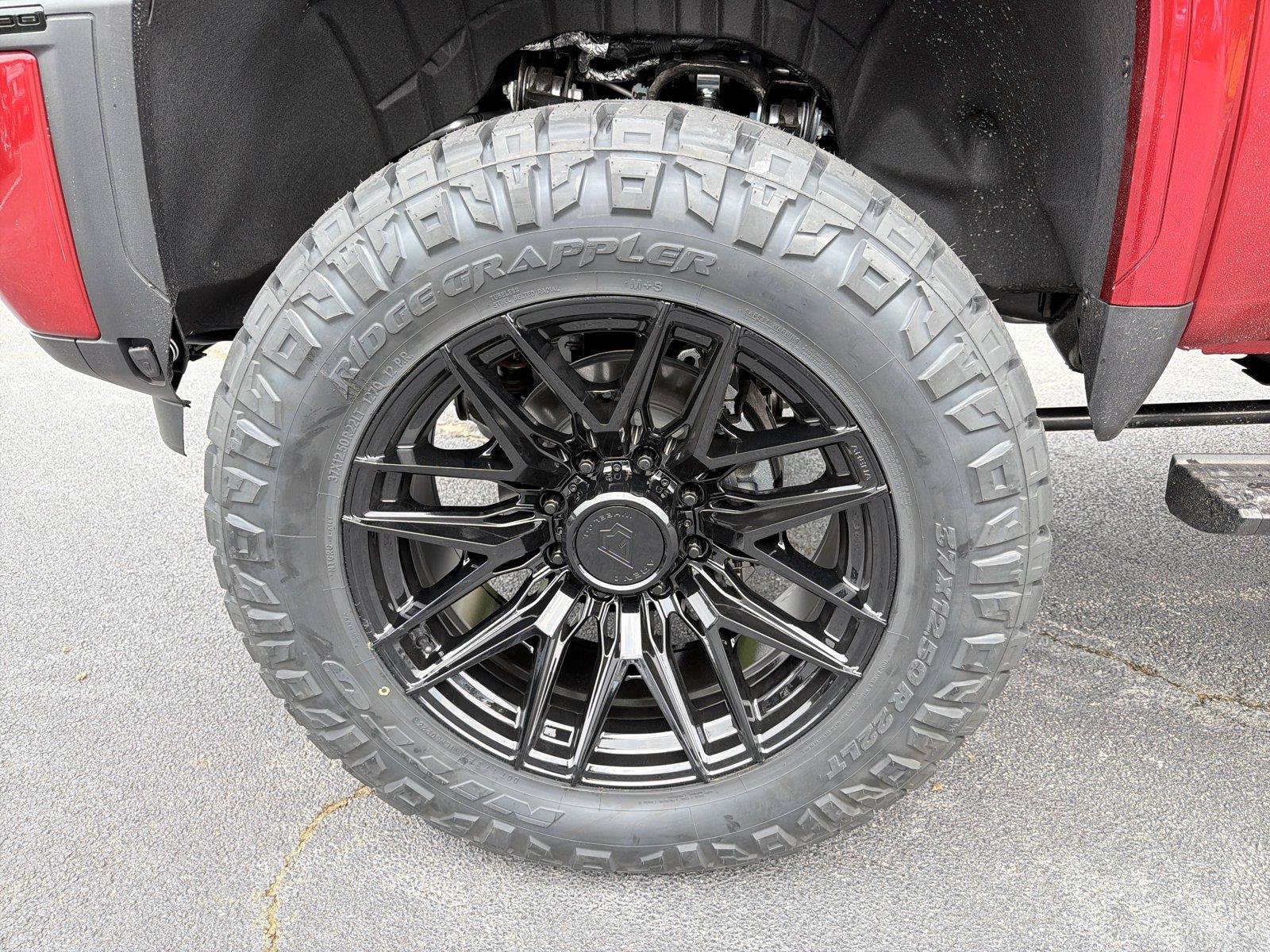 New 2026 GMC Sierra 2500 Pro w/ Convenience Package AWD/4WD image 9