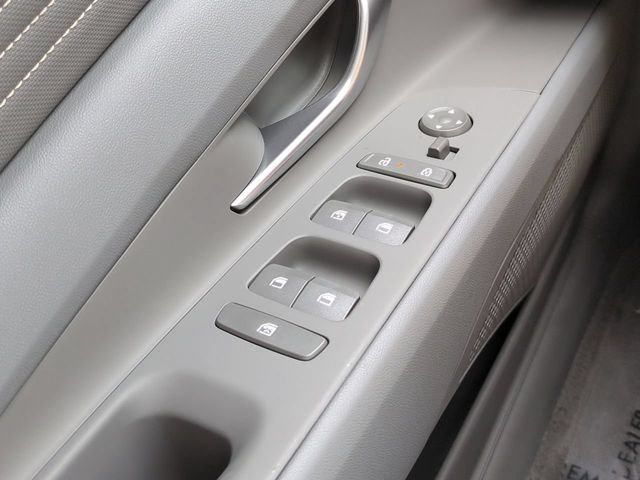 New 2026 Hyundai Elantra Sport FWD image 21
