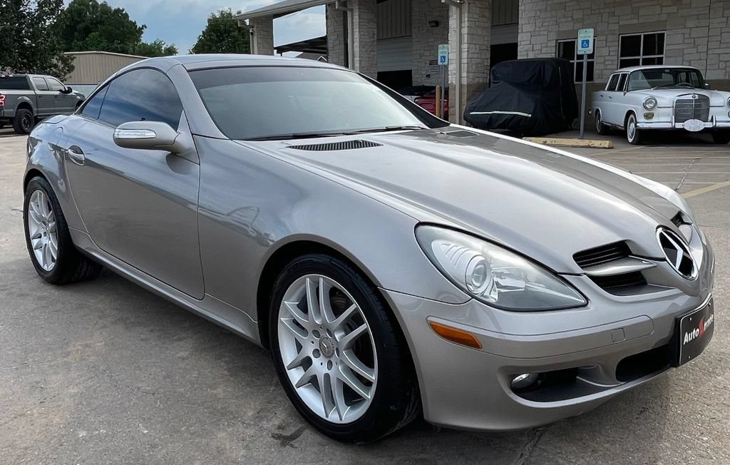 Used 2007 Mercedes-Benz SLK 280 w/ Premium Pkg I image 2