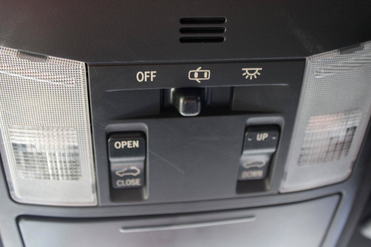 Used 2016 Toyota RAV4 SE FWD image 32