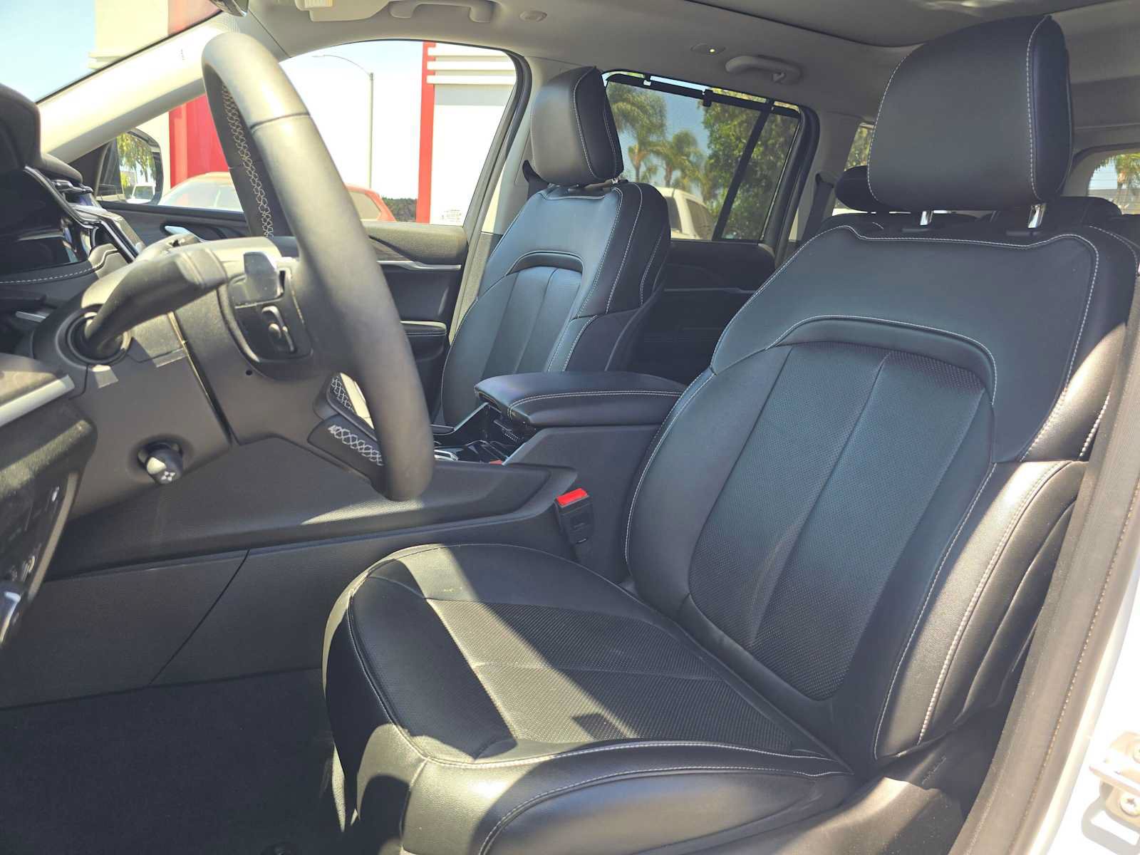 Used 2022 Jeep Grand Cherokee Limited 4xe w/ Luxury Tech Group II AWD/4WD image 23