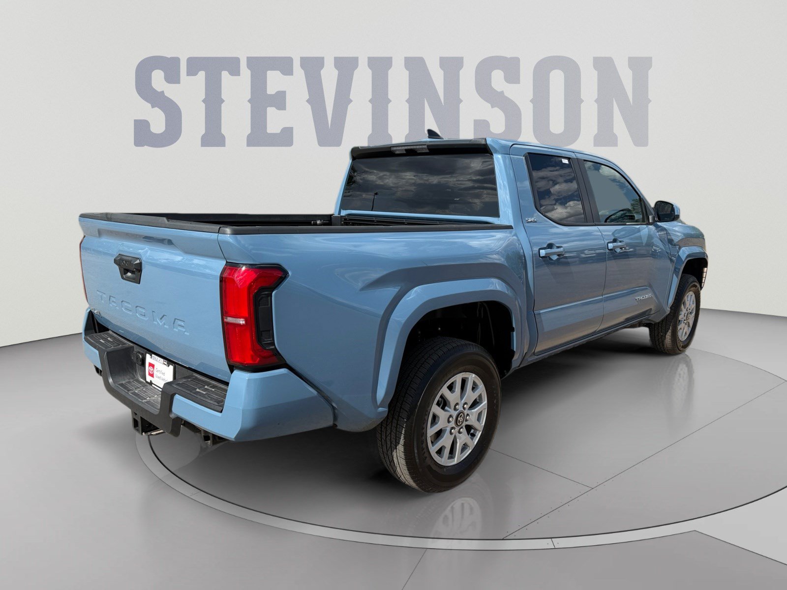 Used 2026 Toyota Tacoma SR5 AWD/4WD image 5