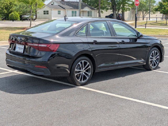New 2026 Volkswagen Jetta Sport FWD image 4