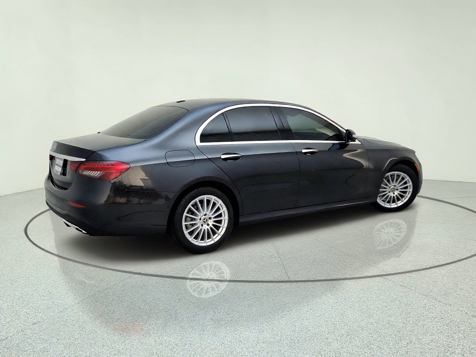 Used 2021 Mercedes-Benz E 350 Sedan image 8