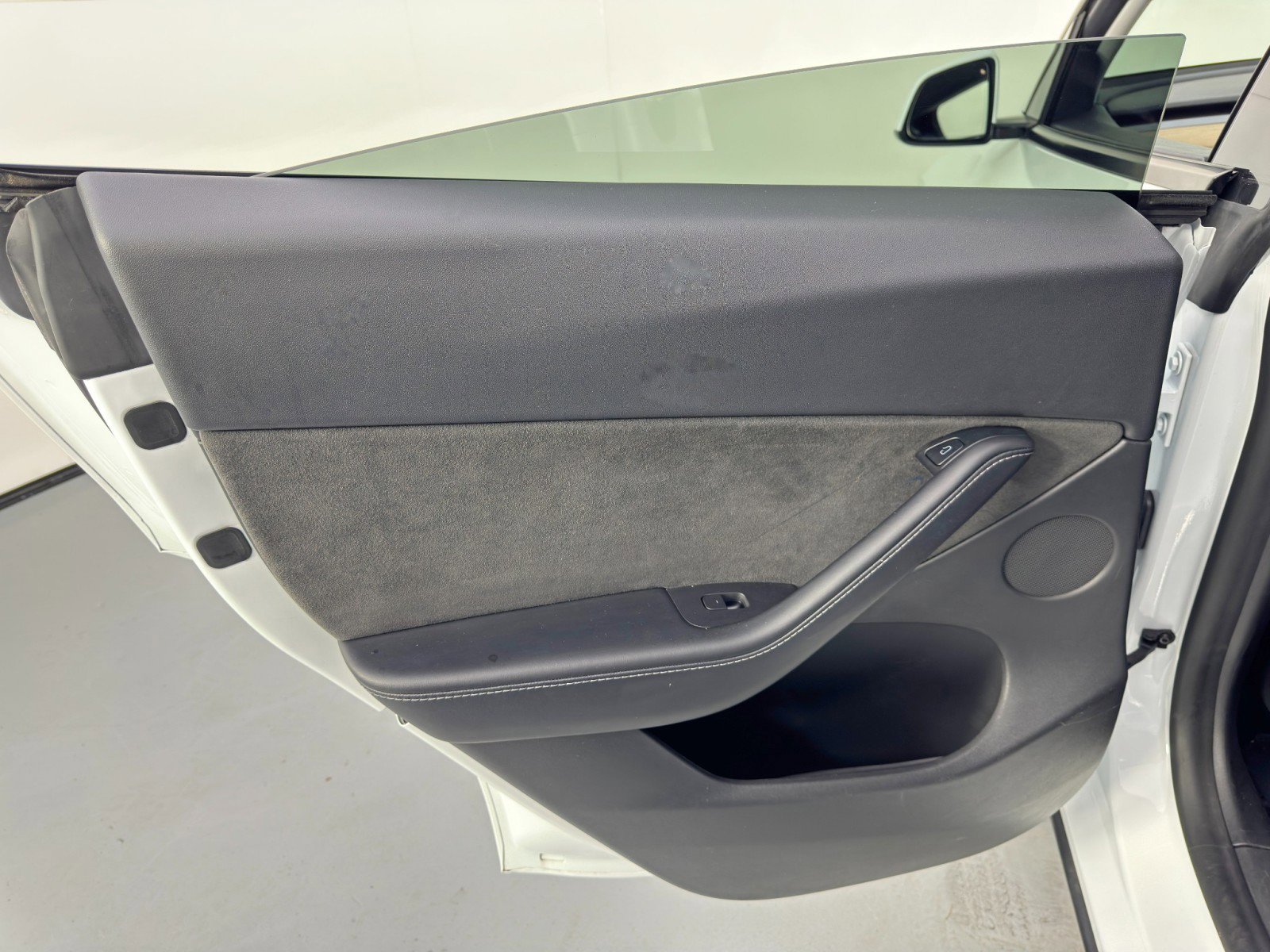 Used 2021 Tesla Model Y Long Range image 43