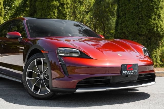 Used 2022 Porsche Taycan 4 Cross Turismo w/ Premium Package AWD/4WD image 6