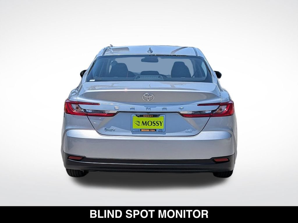 Used 2025 Toyota Camry LE FWD image 9
