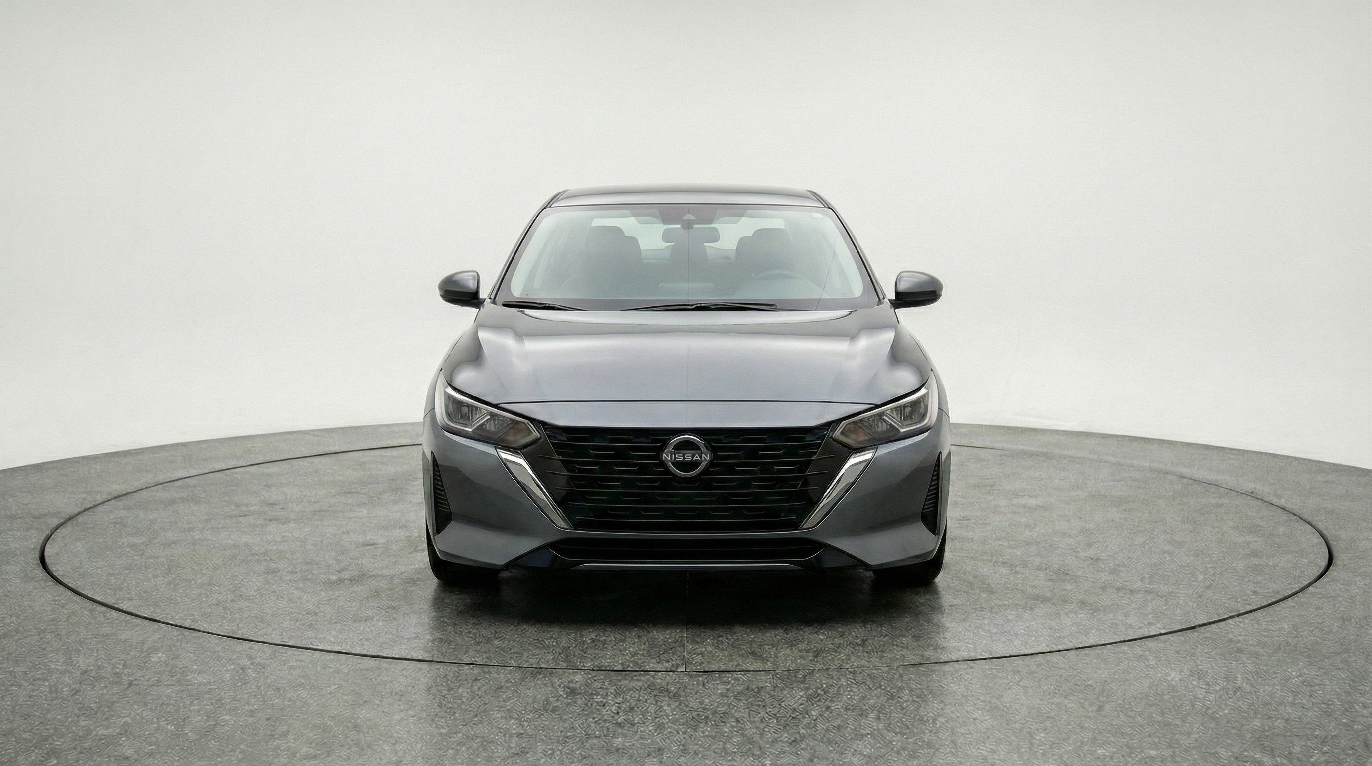 Used 2025 Nissan Sentra SV image 2