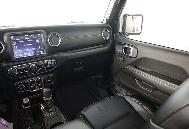 Used 2023 Jeep Wrangler Sahara w/ Cold Weather Group image 16