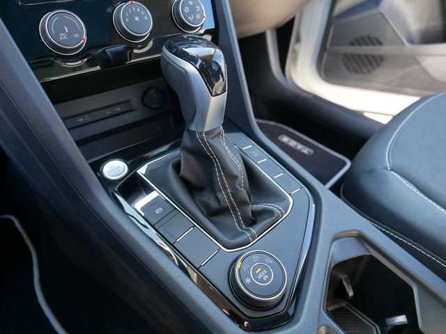 Certified 2023 Volkswagen Taos SE w/ Panoramic Sunroof Package image 28