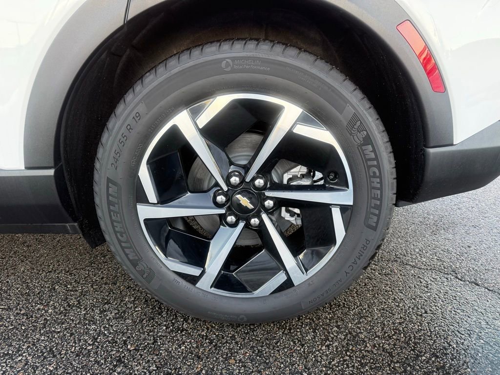 New 2026 Chevrolet Equinox EV LT FWD image 8
