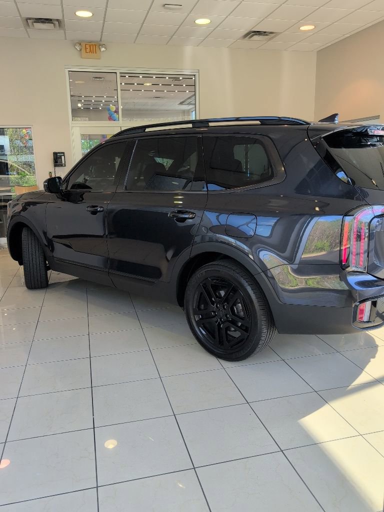 Used 2025 Kia Telluride SX Prestige X-Line AWD/4WD image 3