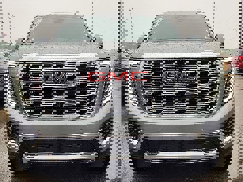 New 2025 GMC Yukon Denali w/ Denali Reserve Package image 12