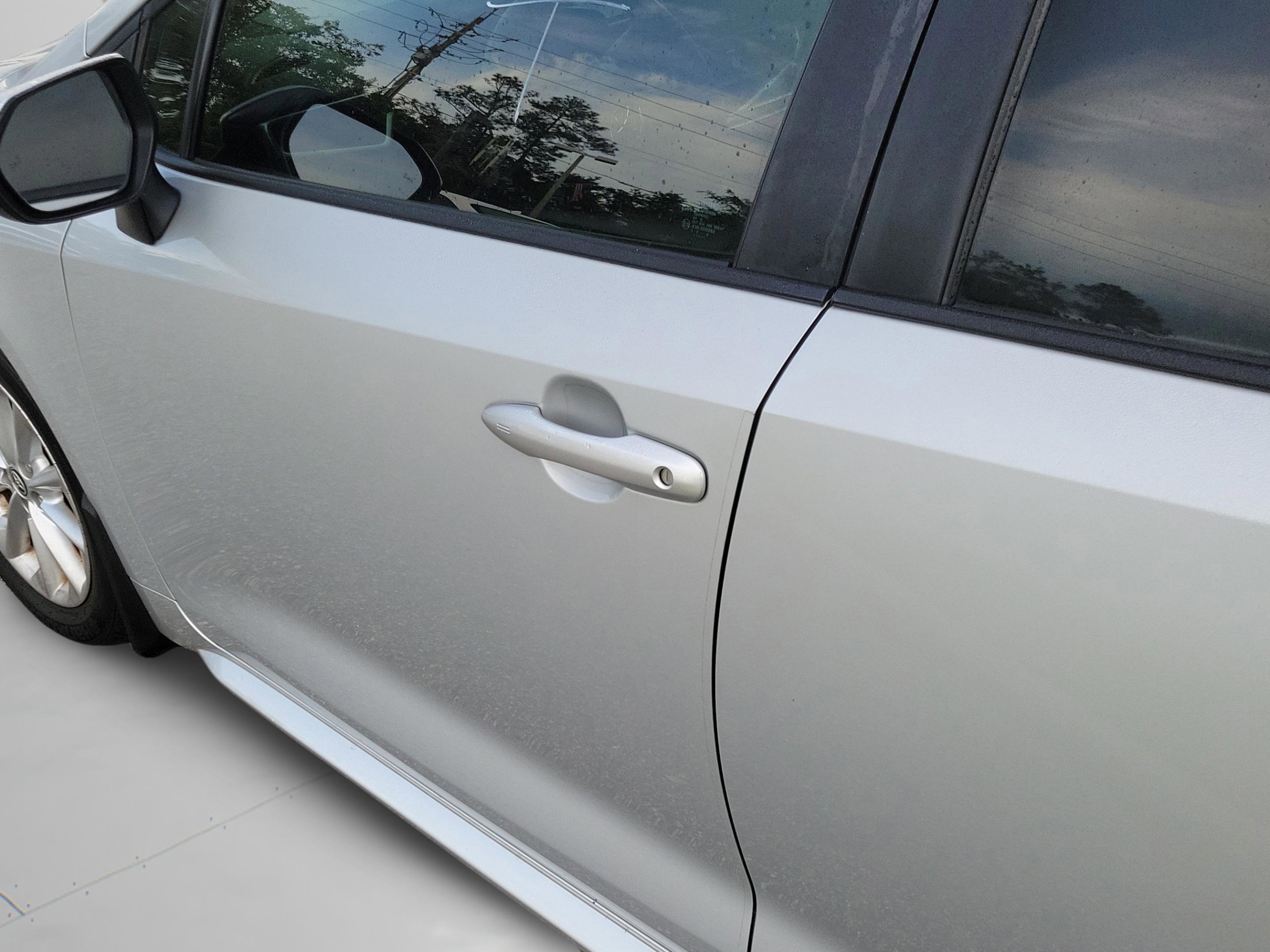 Used 2022 Toyota Corolla LE w/ LE Convenience Package FWD image 27