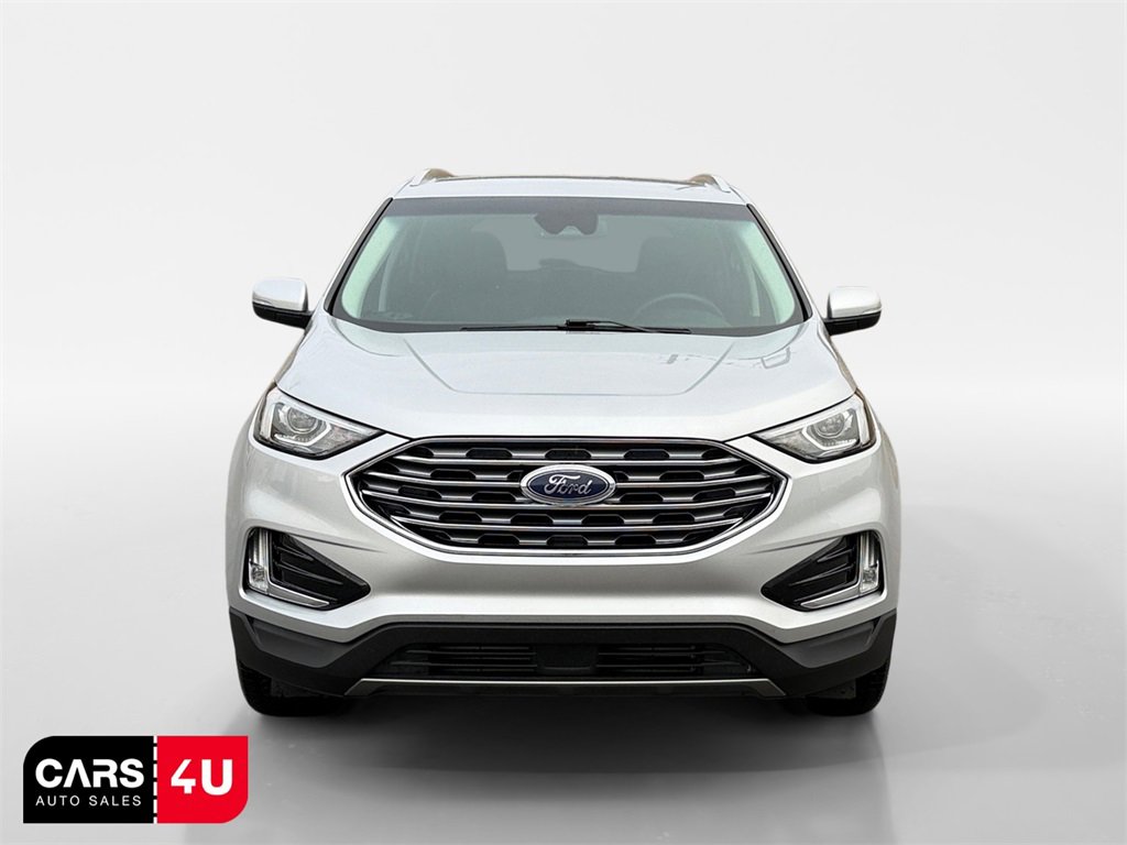 Used 2019 Ford Edge Titanium image 2