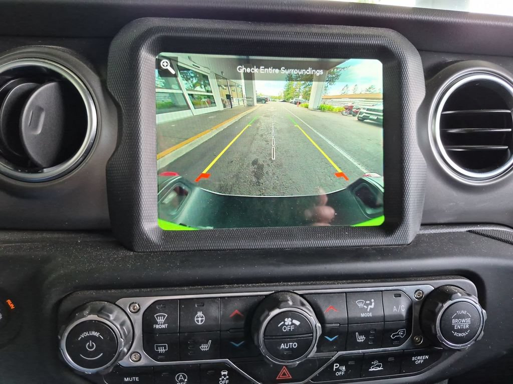 Used 2021 Jeep Gladiator Rubicon AWD/4WD image 13
