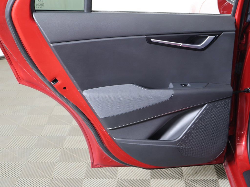 Used 2023 Kia Niro EX image 24